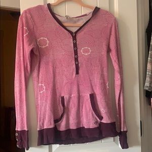 Empyre long sleeve hooded shirt